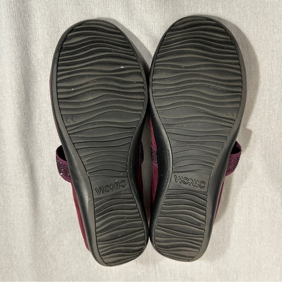 Vionic "Fern" wine colored Mary Jane flats, Orthaheel, embellished, suede, sz 10 - Picture 4 of 7